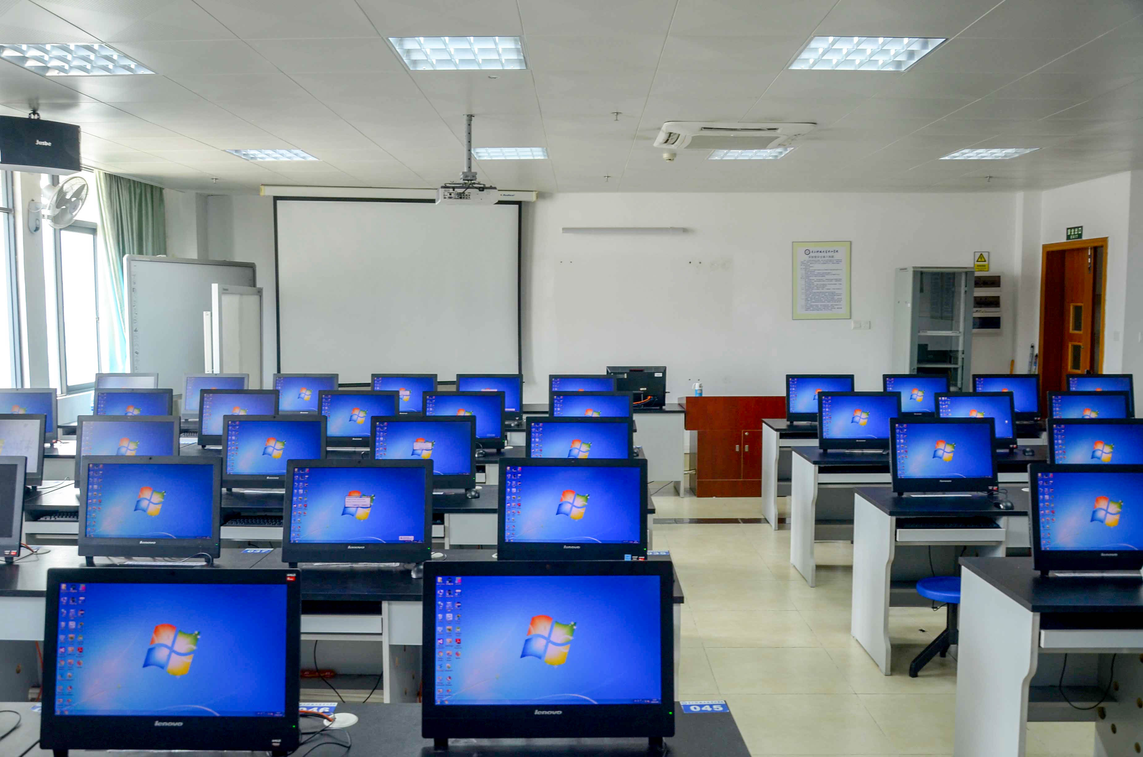 计算机学院软件实验室 软件研发的创新引擎